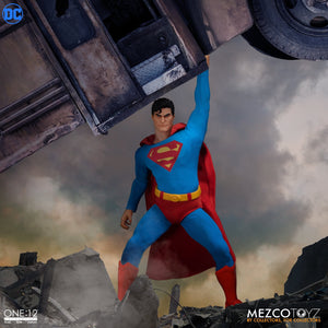 MEZCO ONE 12 Superman Man of Steel
